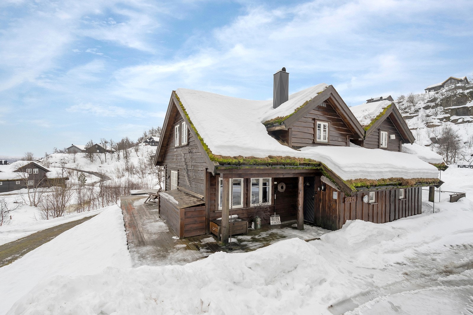 Velkommen til Nedre Ørnefjellvegen 102 B! Galleribilde