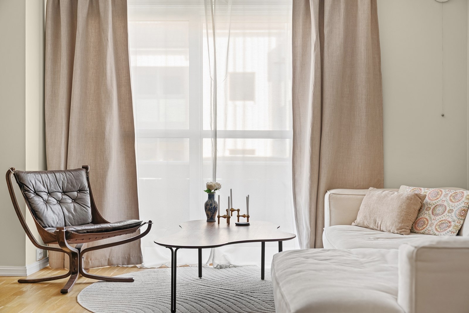 Exbo ved Helene Jensen har gleden av å presentere Marviksveien 40! Galleribilde