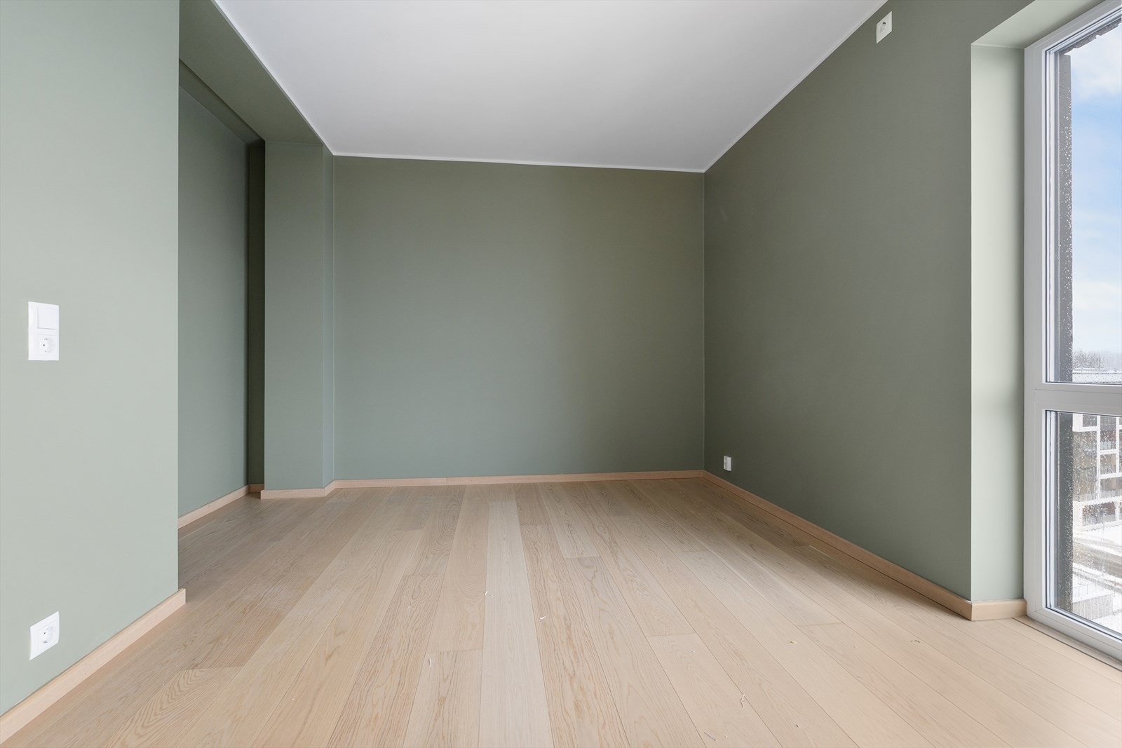 Romslig hovedsoverom med god plass. Galleribilde