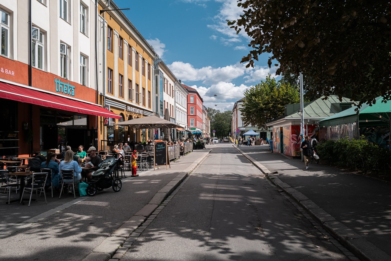Ved Olaf Ryes plass ligger flere kjente samlingssteder der du kan oppleve god mat, fine samtaler og konserter. Galleribilde