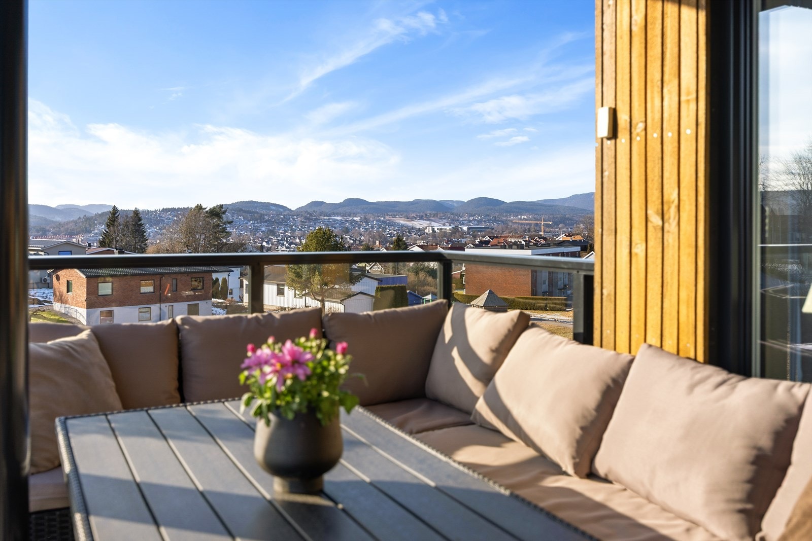 Utsikt over Skien by Galleribilde