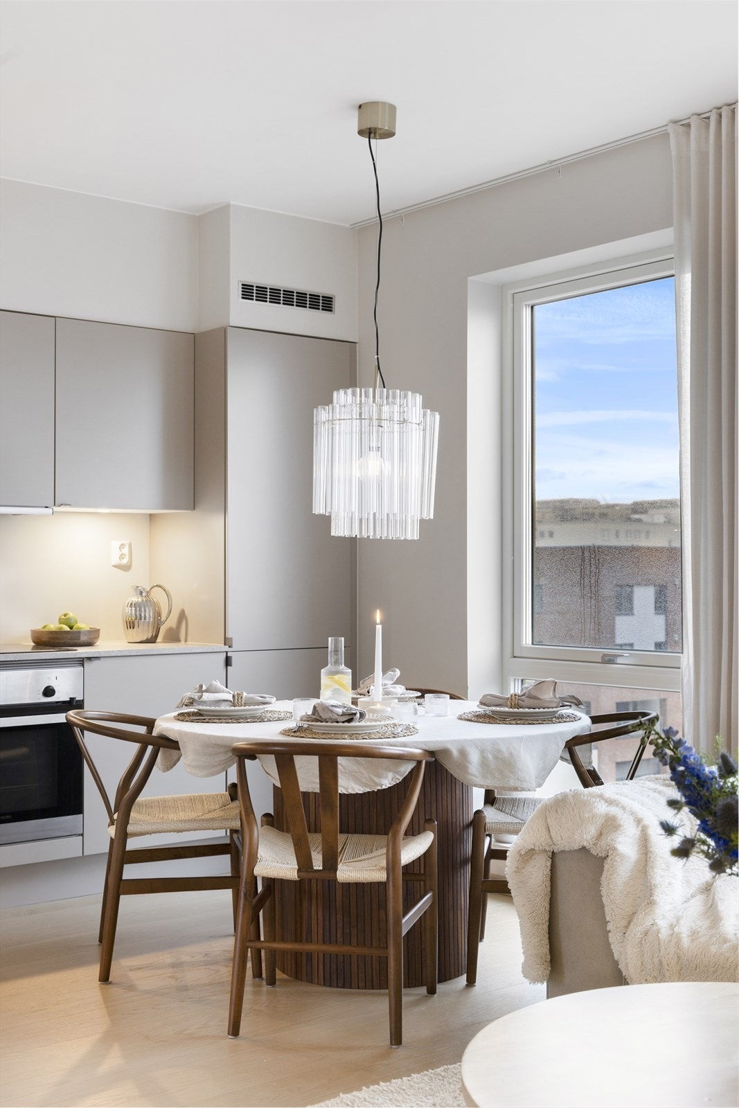 Naturlig spisestuedel ved kjøkkenet Galleribilde