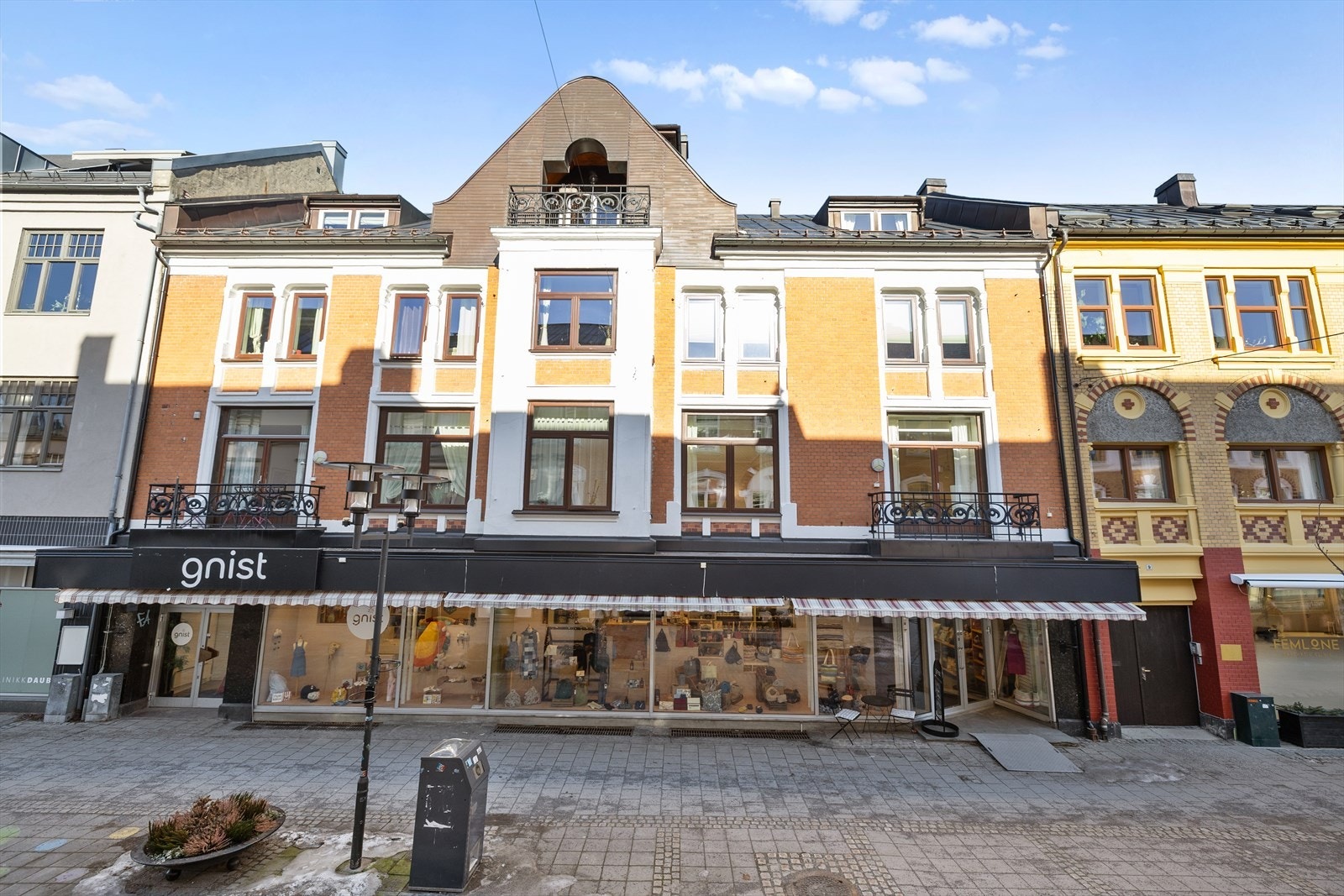 Nydelig bygård i hjertet av sentrum. Galleribilde