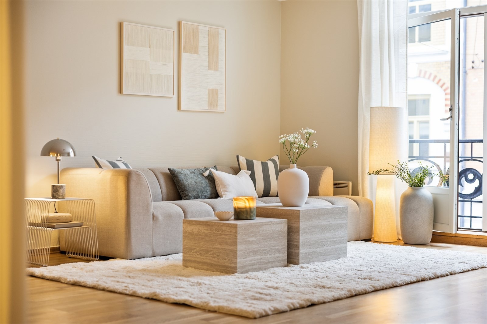 Her møter du et godt rom med fine møbleringsmuligheter. Galleribilde