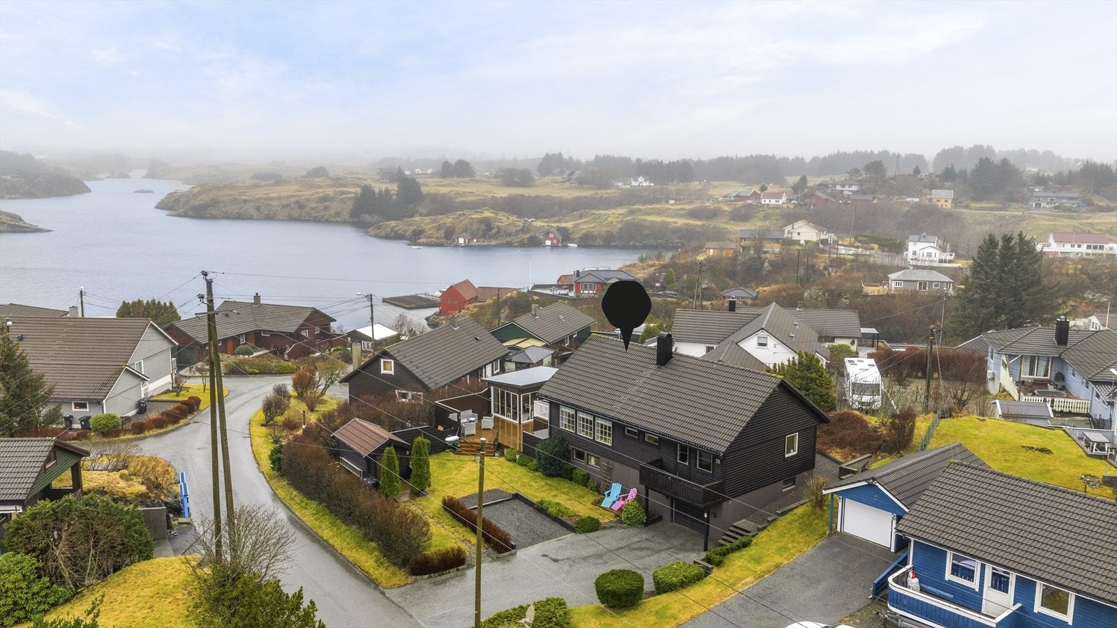 Velkommen til Buvikvegen 28 - presentert av Olav Lauvås i Meglerhuset Rele Galleribilde