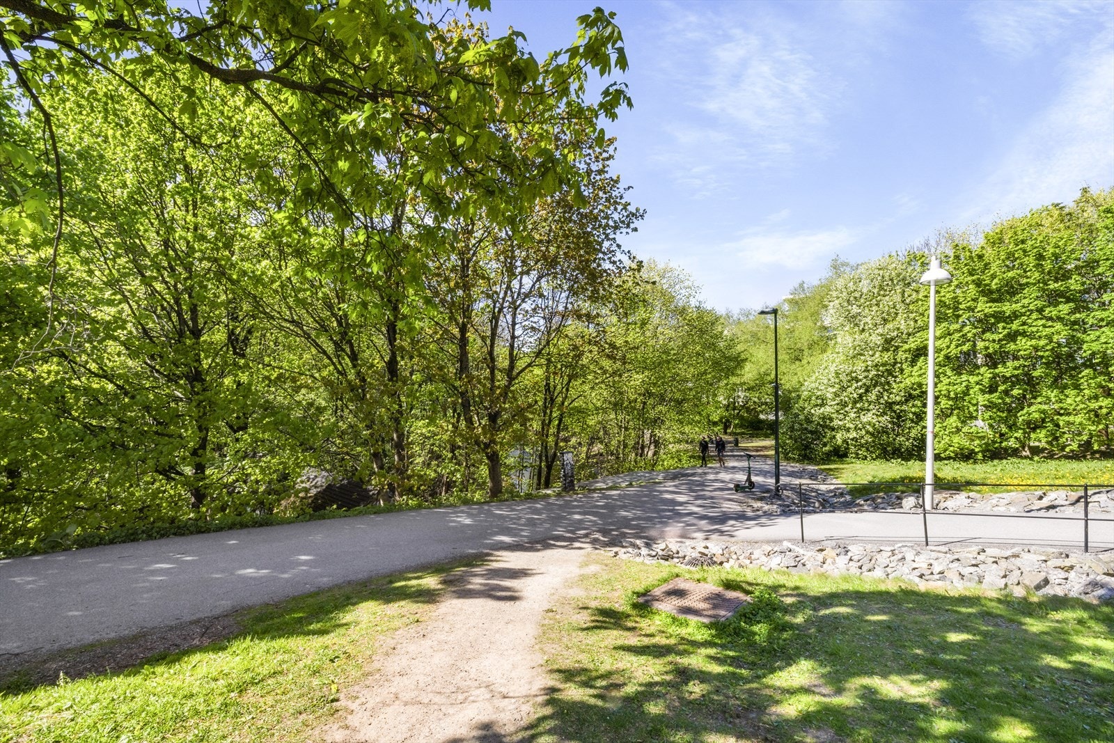 Like ved ligger vakre Akerselva med flotte turmuligheter og alt området har å tilby. Galleribilde