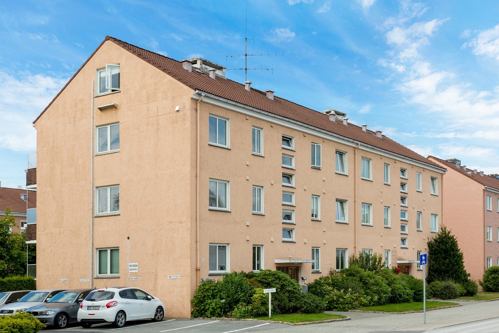 Beliggenheten på Kampen gir kort avstand til Stavanger sentrum med butikker, restauranter, kulturtilbud og arbeidsplasser. Samtidig finnes det flere fine tur- og rekreasjonsområder i nærheten. Galleribilde