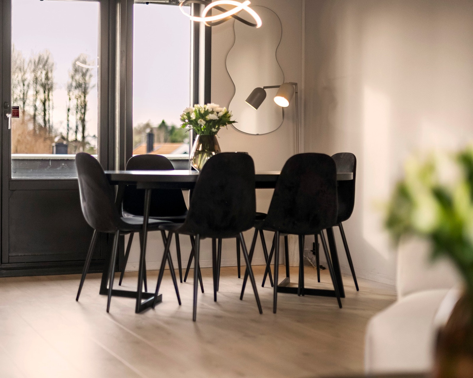 God plass til spisebord Galleribilde