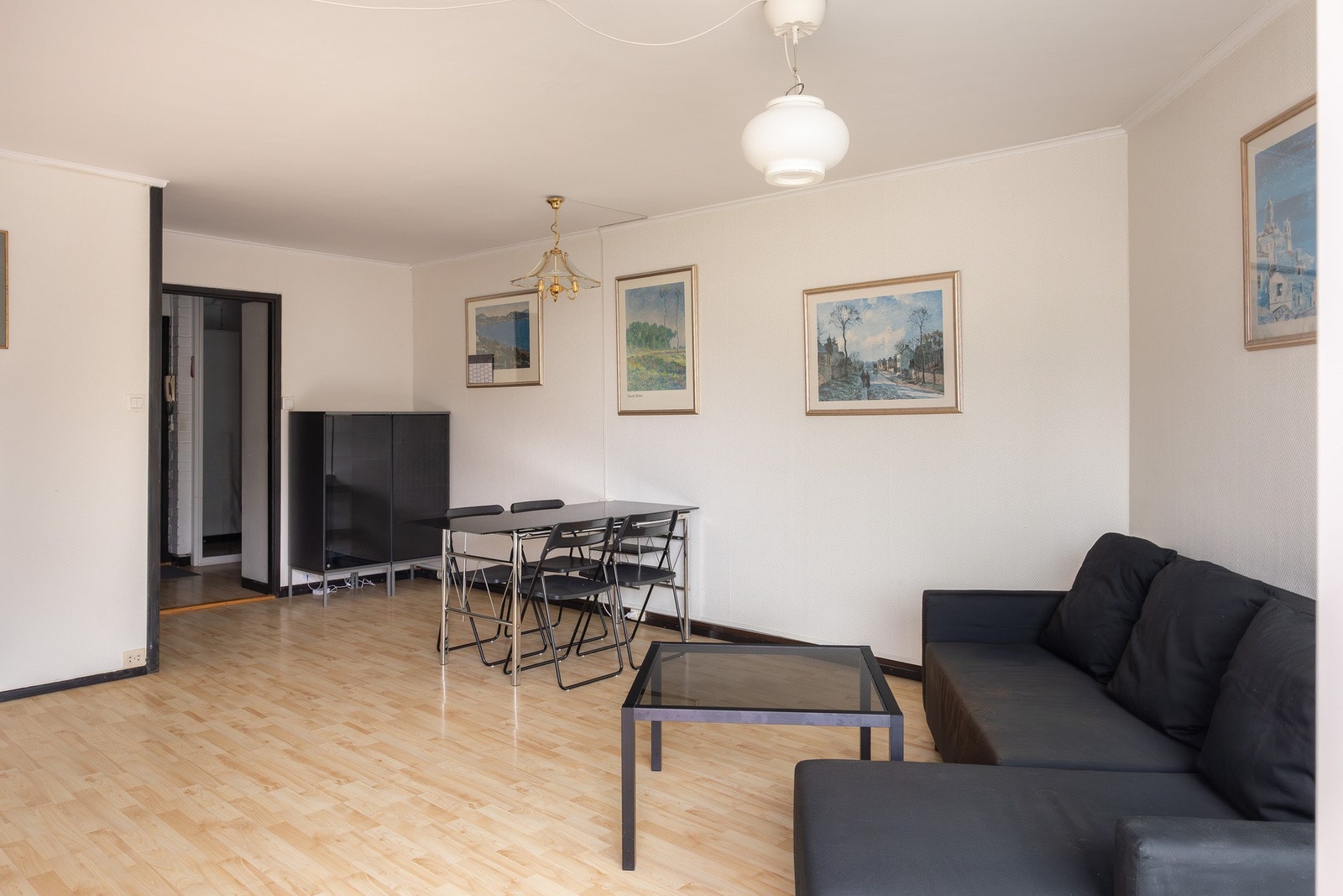 Boligen har behov for noe modernisering og gir gode muligheter for oppgradering etter egne ønsker. Galleribilde