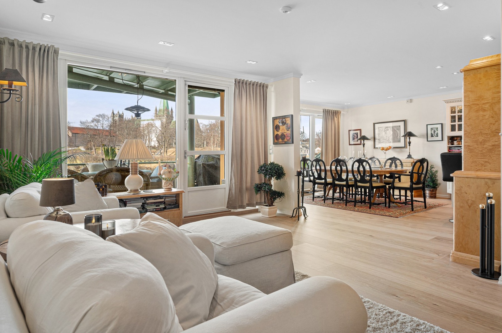 Nidelven Terrasse har en svært god beliggenhet på Bakklandet med Nidelva som nærmeste nabo. Galleribilde