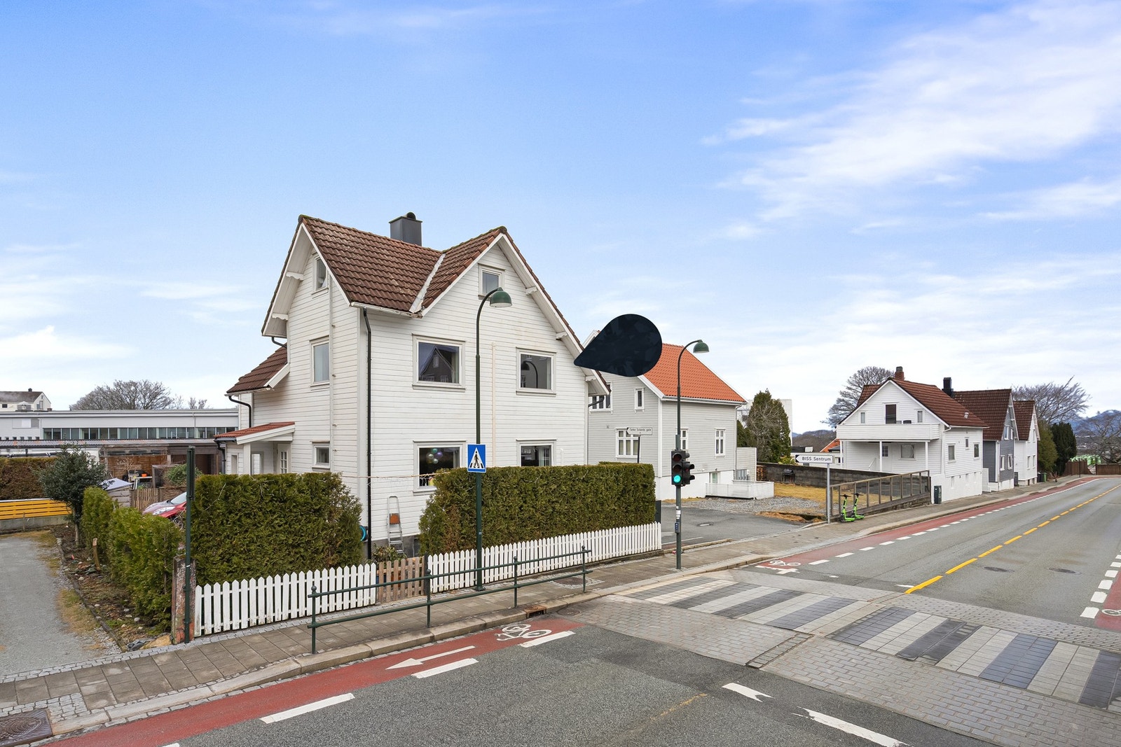 Beliggenheten er svært sentral like utenfor bykjernen i Stavanger, med alt av servicetilbud det har å by på. Galleribilde