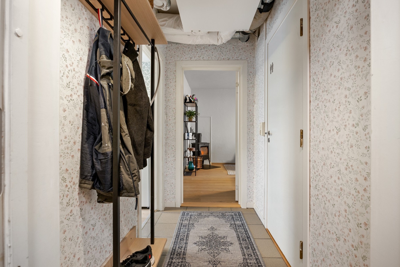 Gang - 3 kvm. Det er montert balansert ventilasjon. Galleribilde