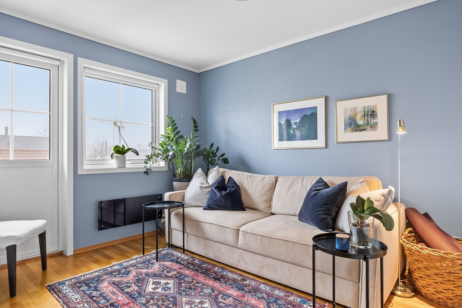 I 2.etg. er det 3 soverom og bad - ett rom er valgt som TV-stue Galleribilde