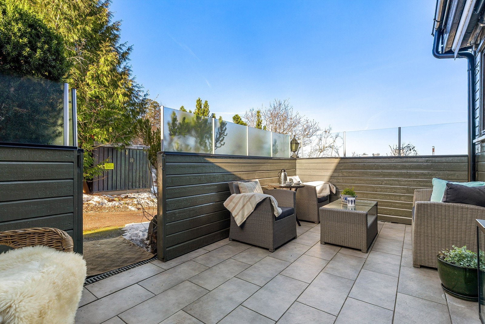 Her er det god plass til utemøbler. Galleribilde