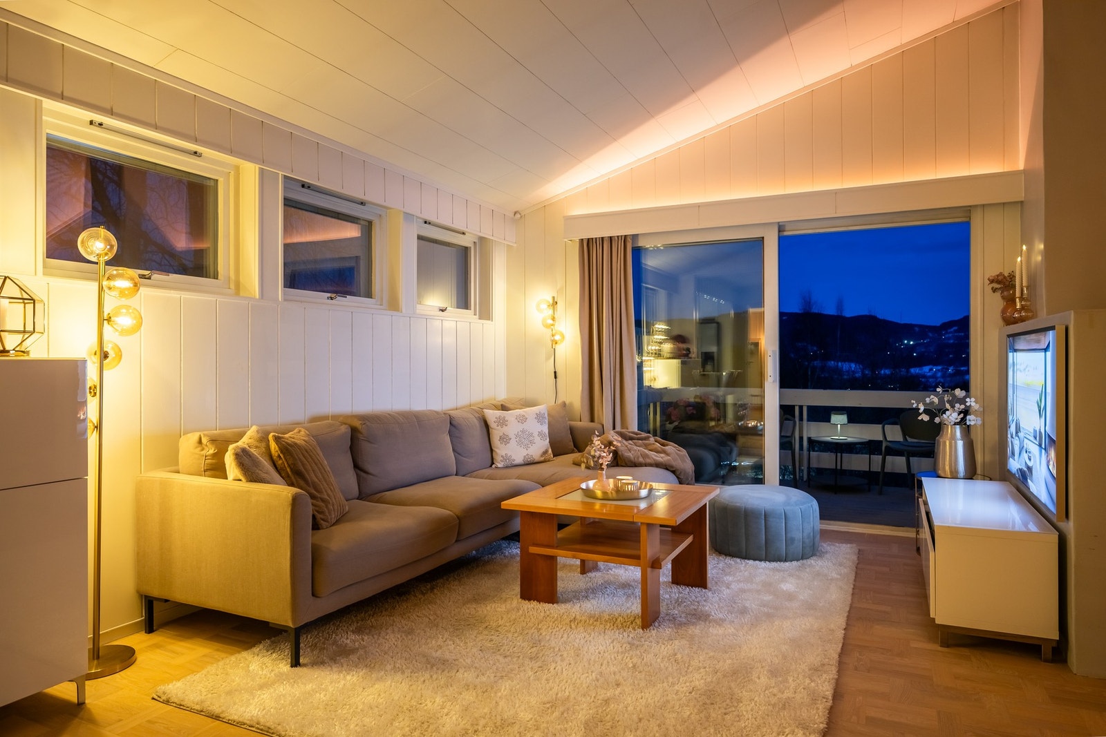 De store vindusglassene er byttet i 2026. Galleribilde