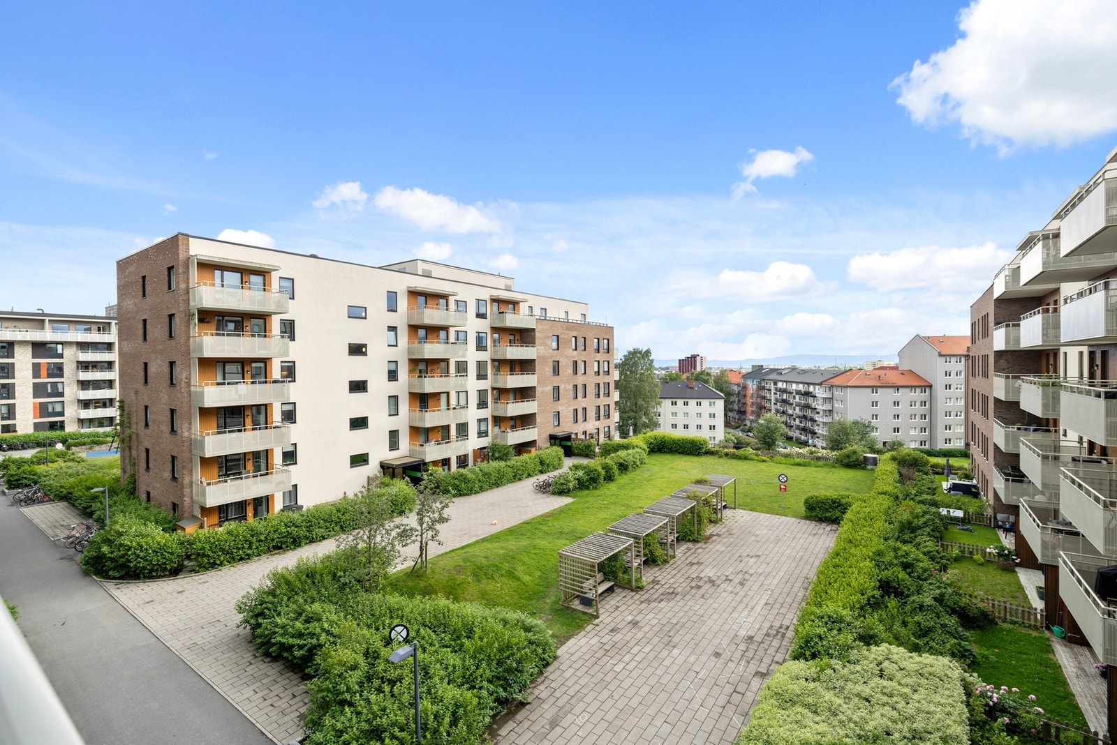 Flotte og velholdte fellesarealer med gode oppholdssoner Galleribilde