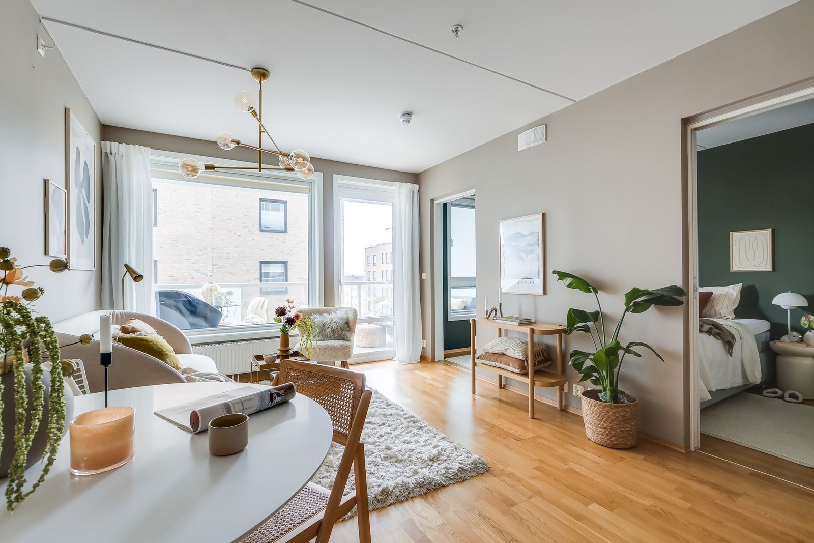 Lys og moderne 2-roms eierleilighet beliggende i byggets 4. etasje i et nyere boligprosjekt fra 2015 Galleribilde