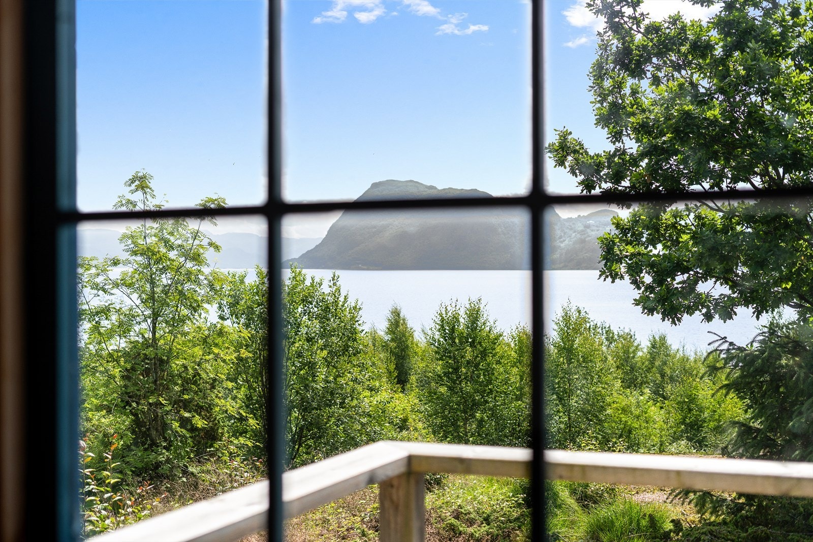 Utsikt fra stua i hytta. Galleribilde