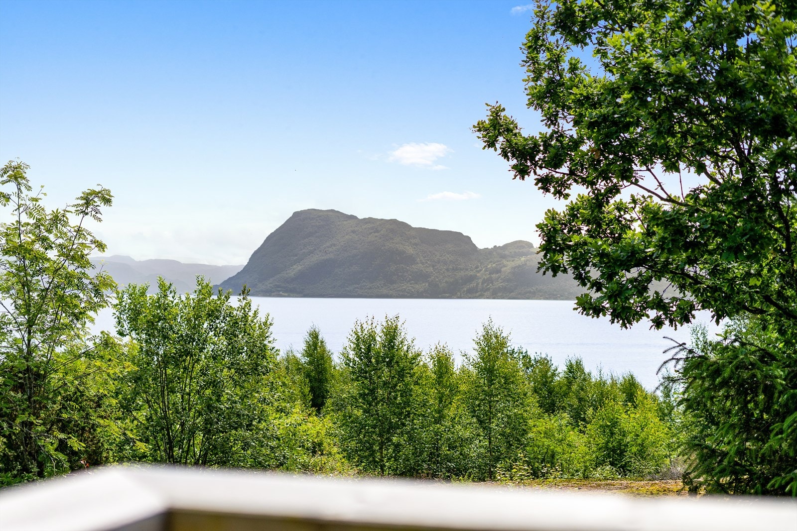 Utsikt fra terrassen. Galleribilde