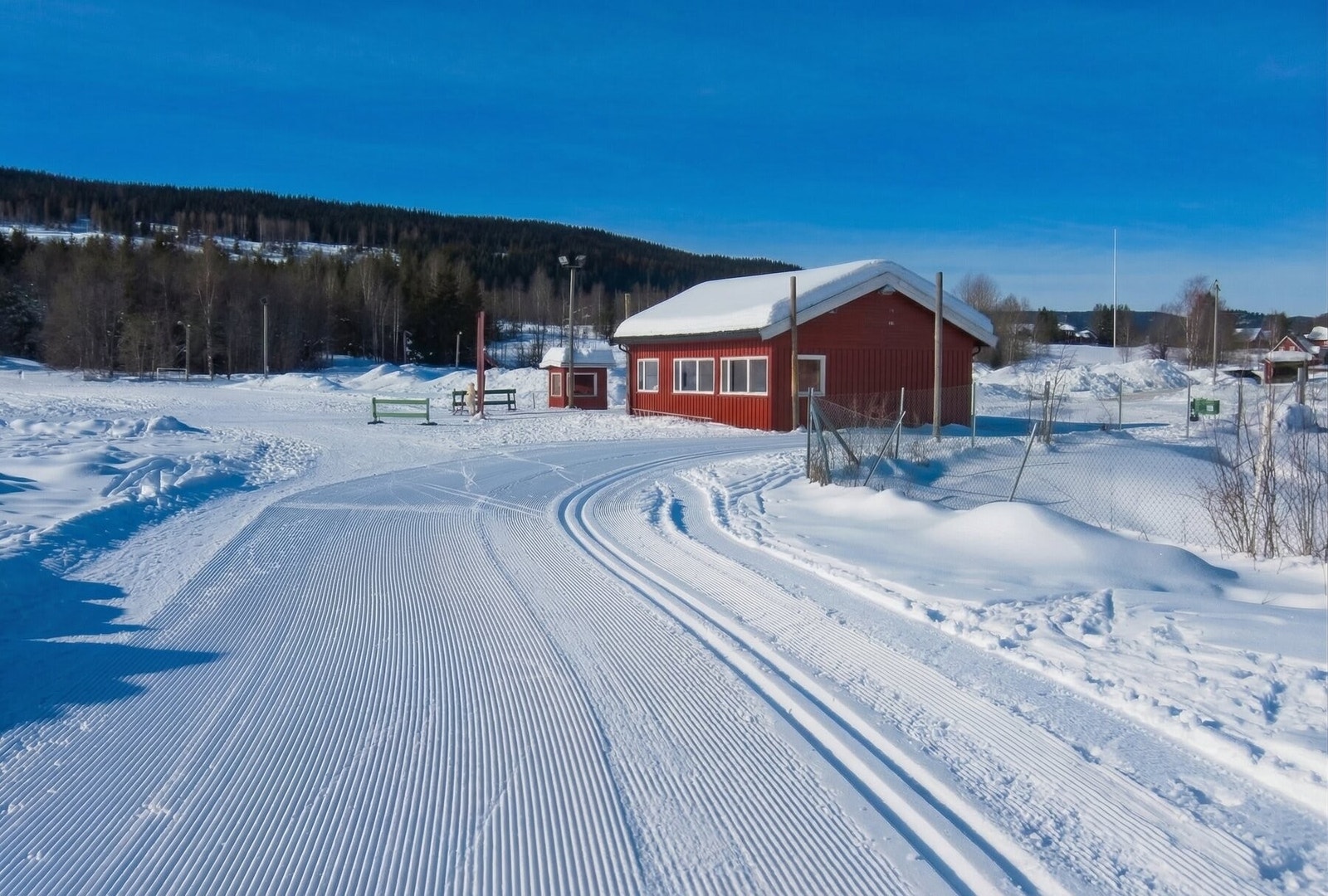 Langs Mærradalen finner man fine turstier og skiløyper som går videre opp mot Bogstad og videre inn i Sørkedalen og Nordmarka. Galleribilde