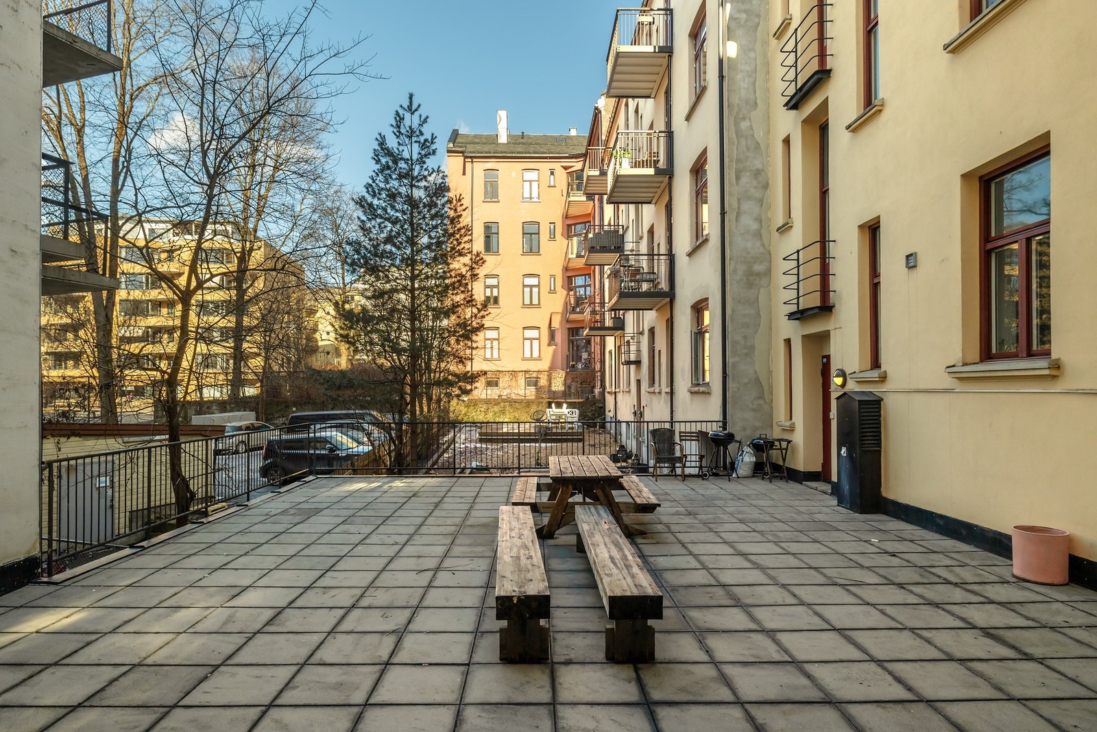 Bygården er fra 1905 også ble de to øverste boligetasjene innredet og bygget 2018 etter gjeldende forskrifter Galleribilde