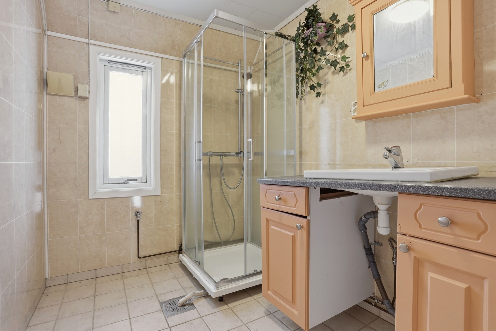 Bad 1.etg. Galleribilde