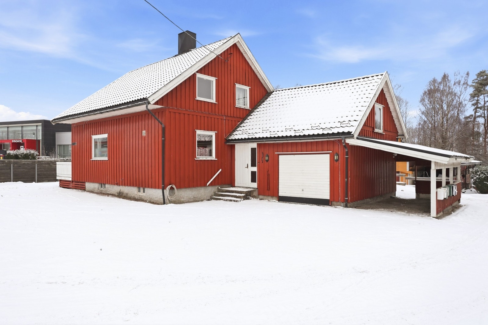 PrivatMegleren har gleden av å presentere Nomevegen 40 - en hel tomannsbolig med sentral beliggenhet.
Foto: THT Foto Galleribilde