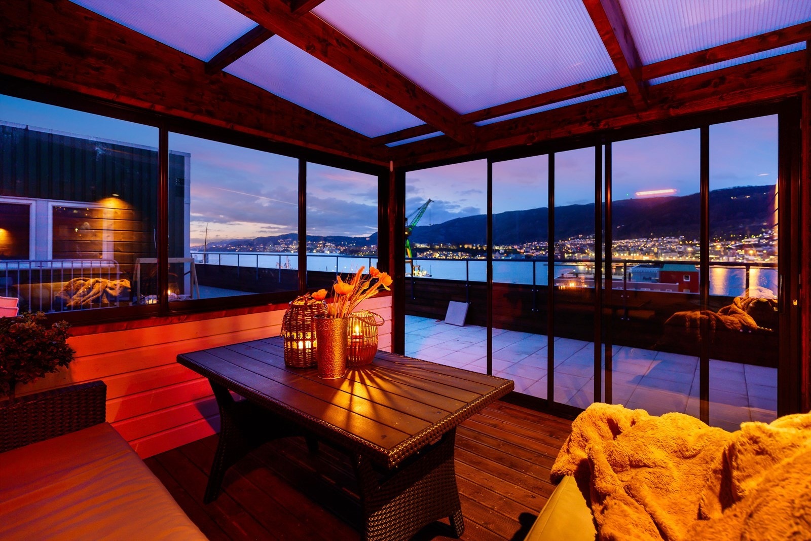 Bygget har felles takterrasse med flott utsikt. Galleribilde