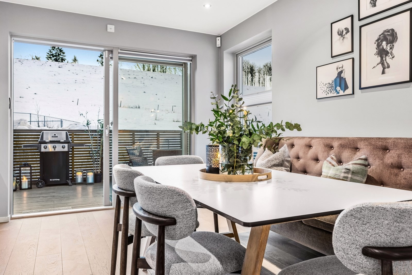 Herfra er det også utgang til solrik uteplass. Galleribilde