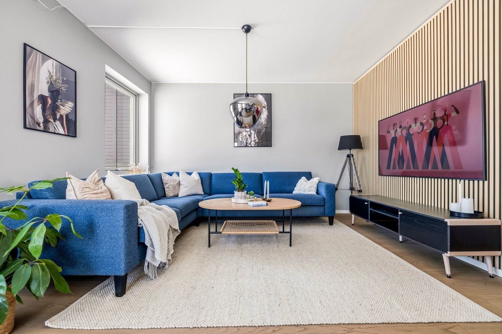 Hele huset har moderne og tidsriktig stil. Galleribilde