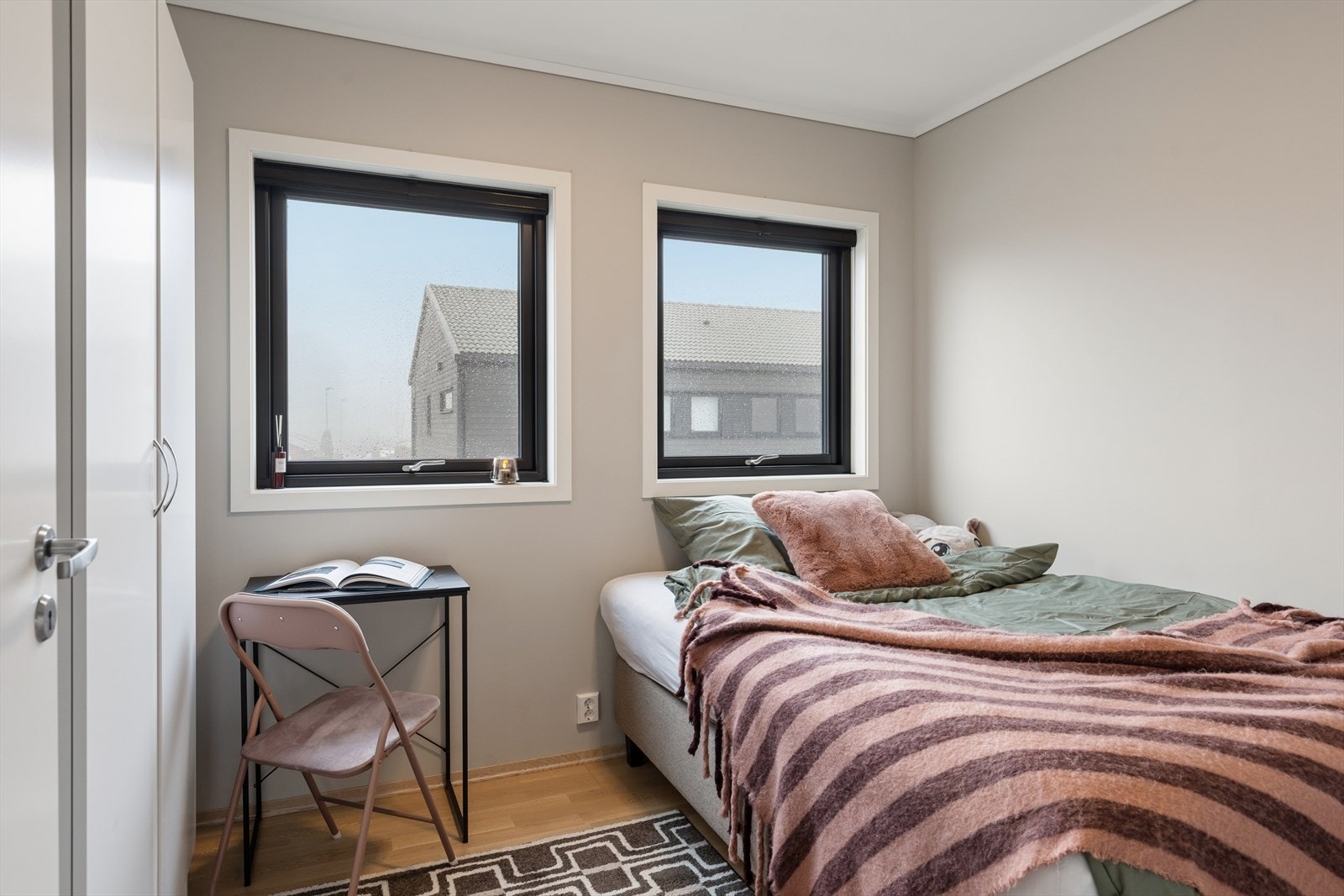 Et av de fire soverommene, ideelt som barnerom eller gjesterom. Galleribilde