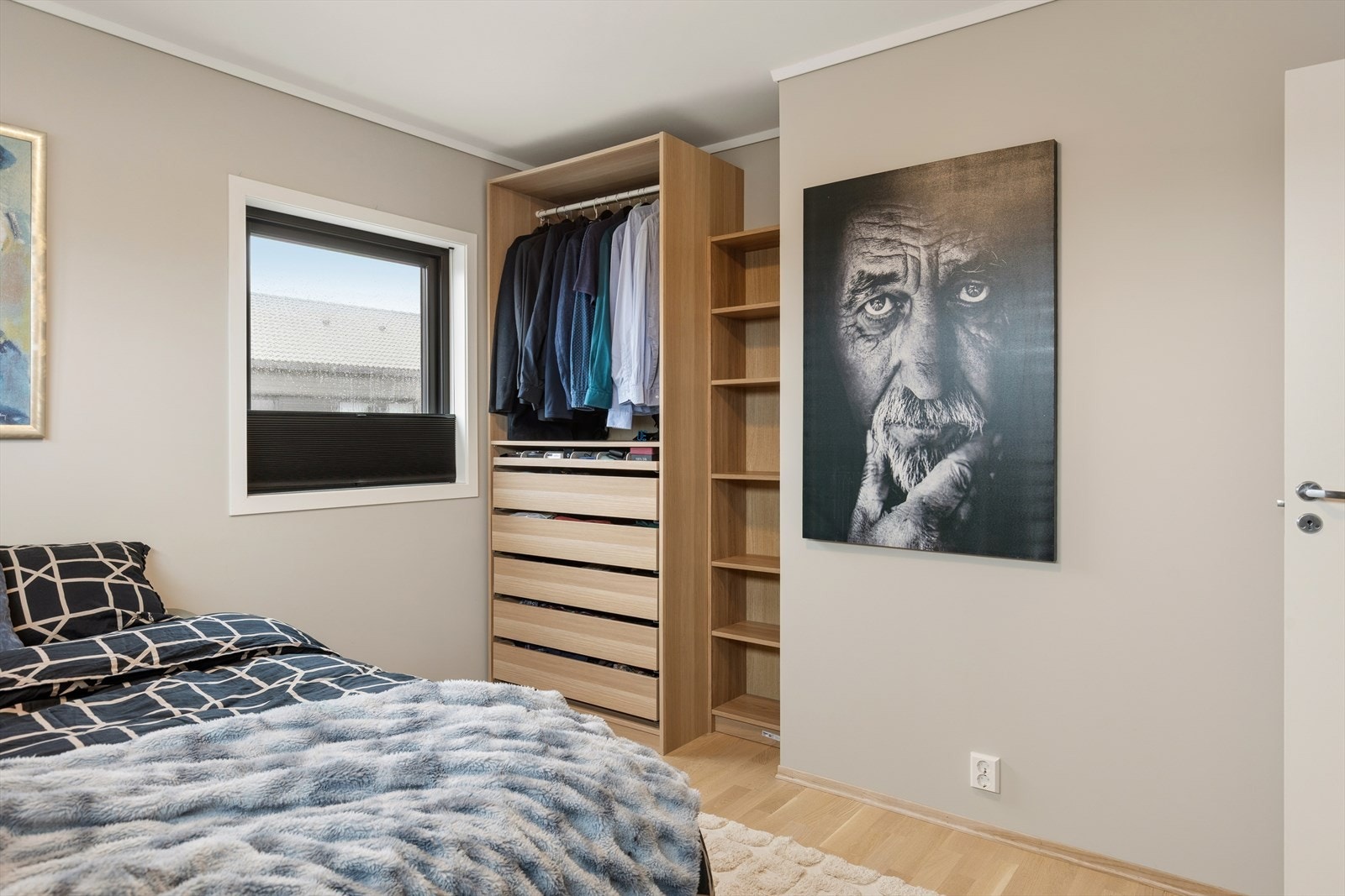 Rommene er lyse og enkle å møblere etter eget ønske og behov. Galleribilde