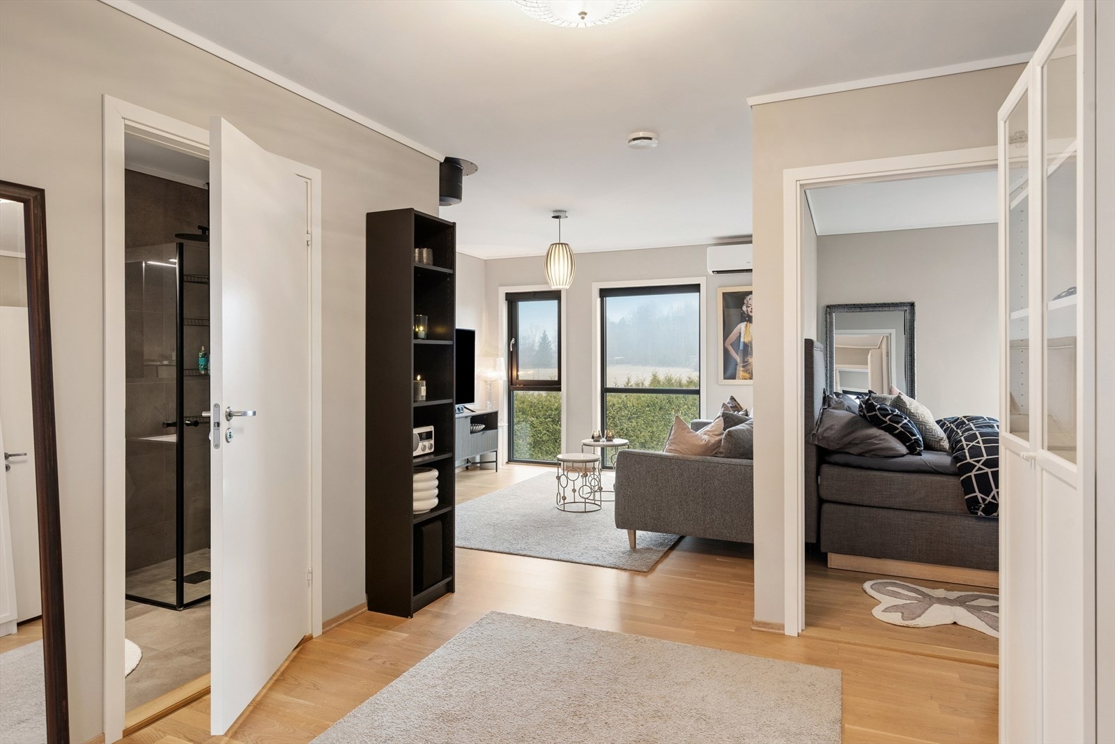 Fra gangen i andre etasje er det adkomst til alle soverommene og badet. Galleribilde