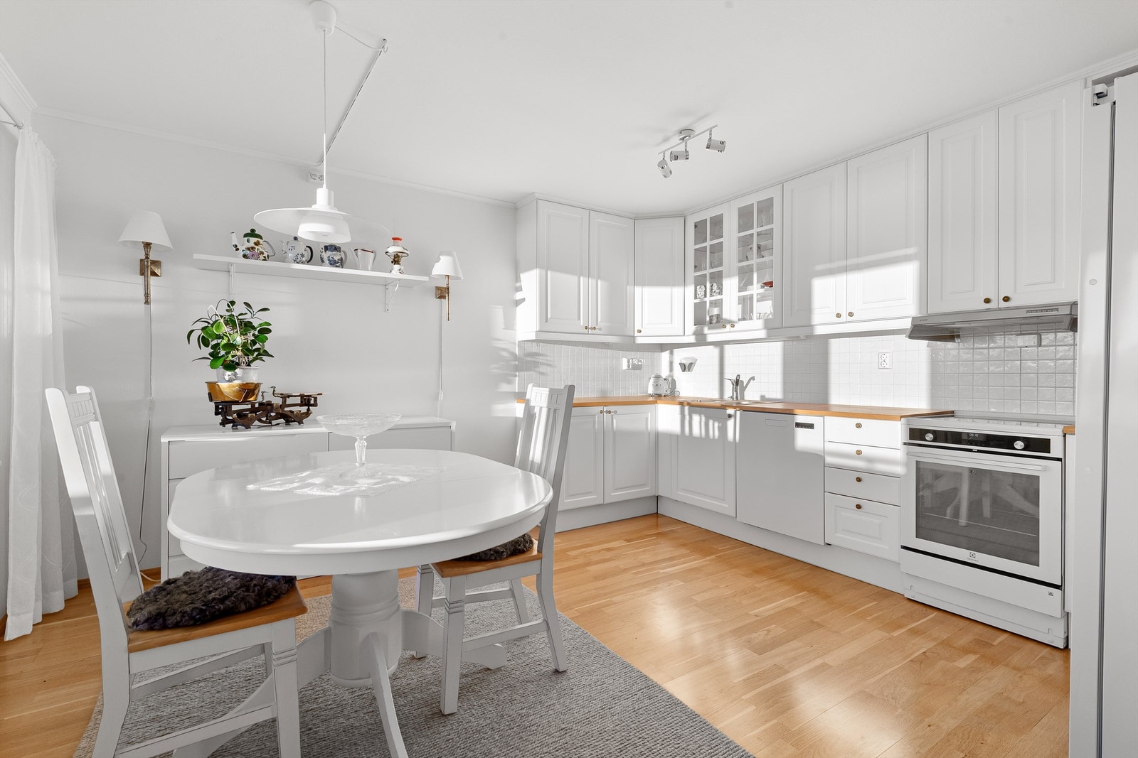 Opplegg for frittstående hvitevarer Galleribilde