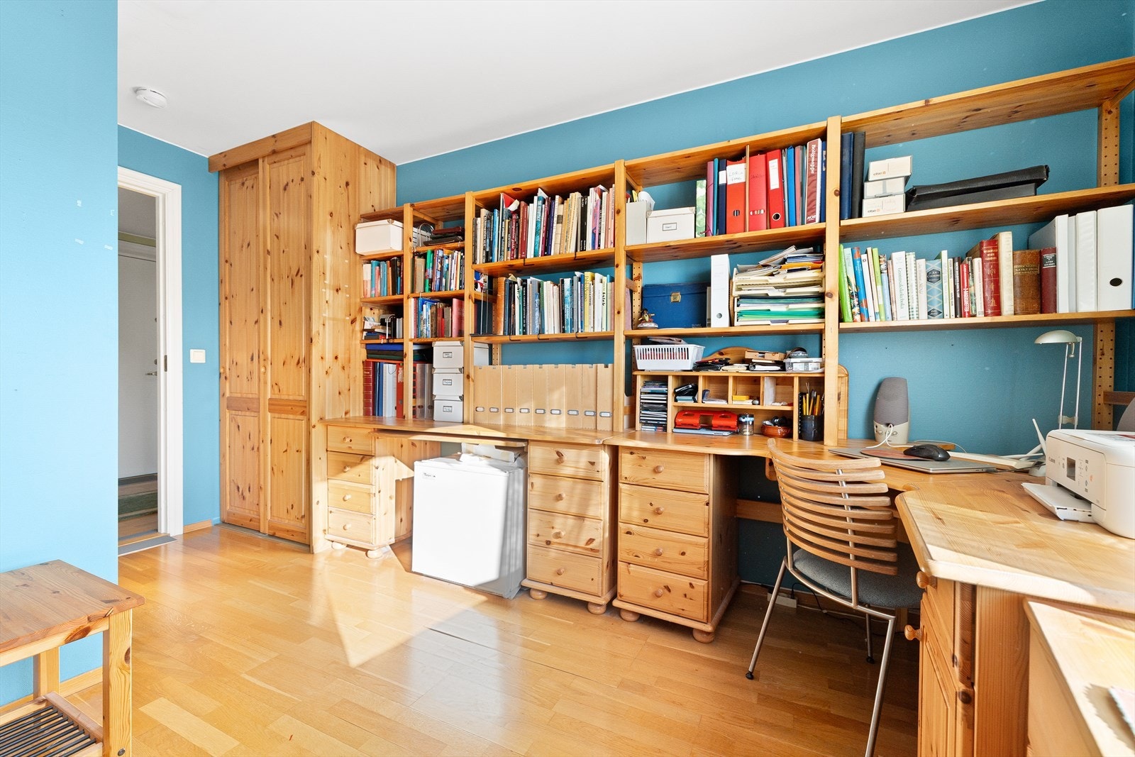 Begge soverommene har adkomst fra gangen. Galleribilde