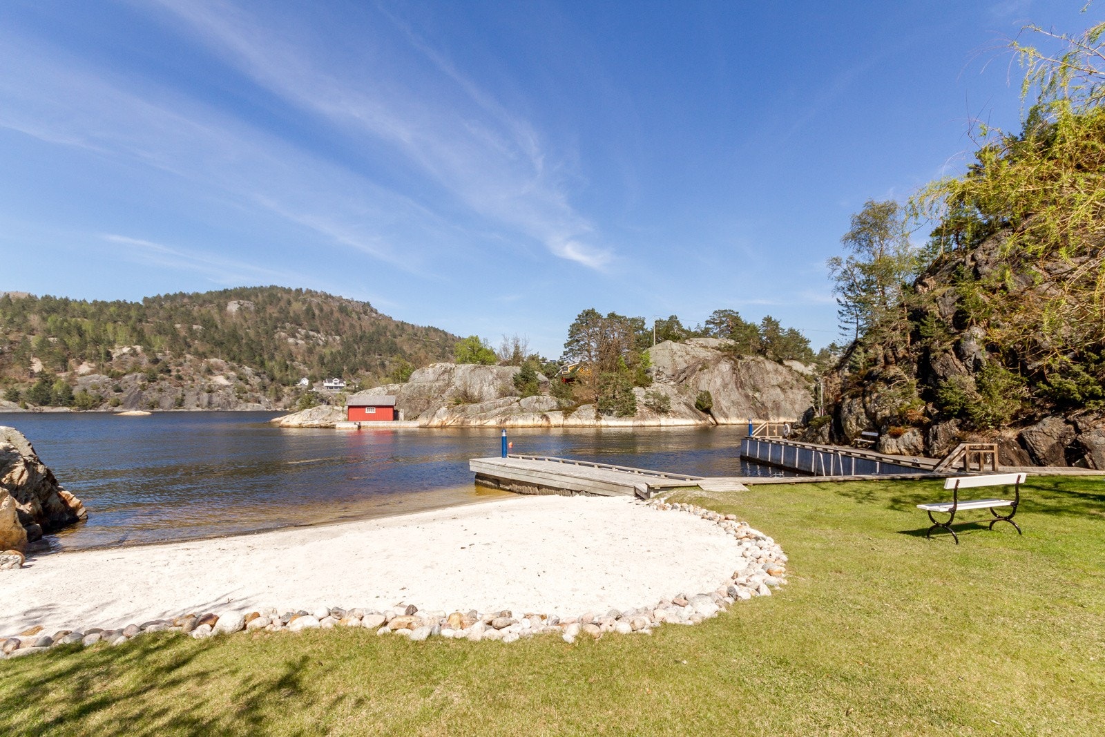 Fantastiske uteområder med fin strand! Galleribilde