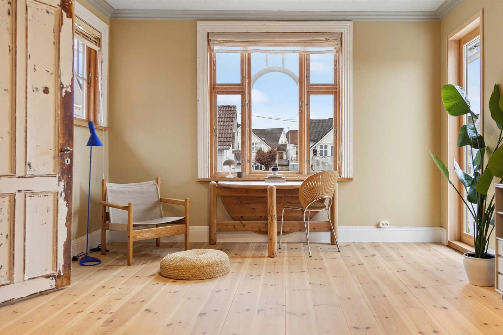 Loftstuen har utgang til balkong på 7 m². Galleribilde