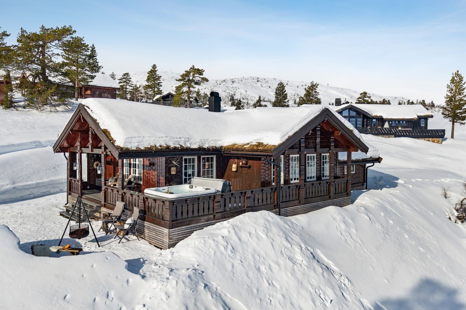 DNB eiendom v/ Vetle Ljosland Karlberg har gleden av å presentere Hallbjønngrendi 15! Galleribilde