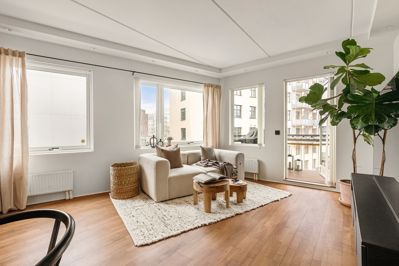 Delikat 2-roms selveierleilighet med betydelige oppgraderinger utført i 2019/2026. Galleribilde