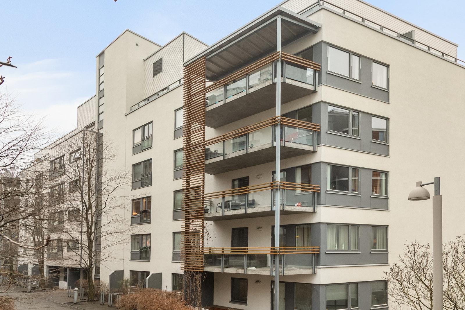 Bygget er fra 2005 og har heisadkomst. Galleribilde