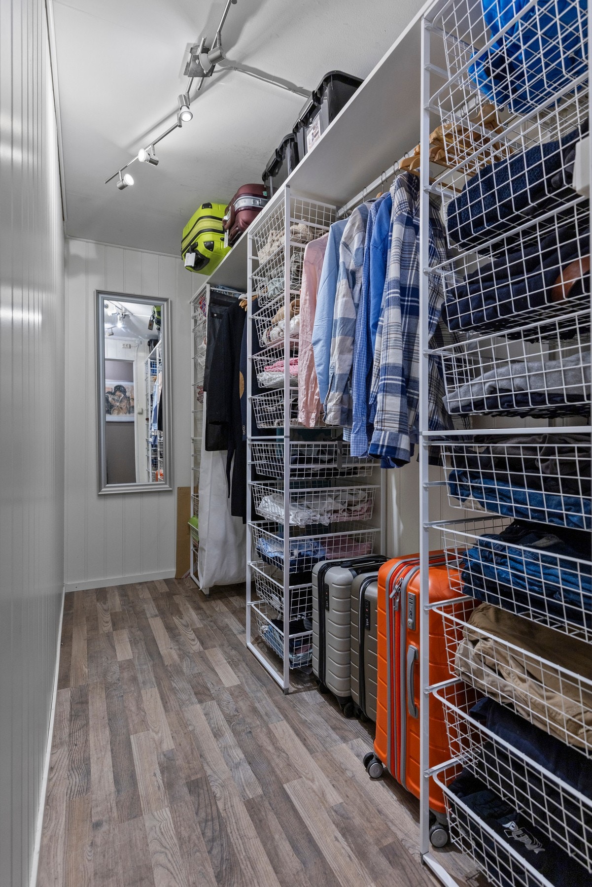 I tillegg har etasjen en stor, innvendig bod Galleribilde