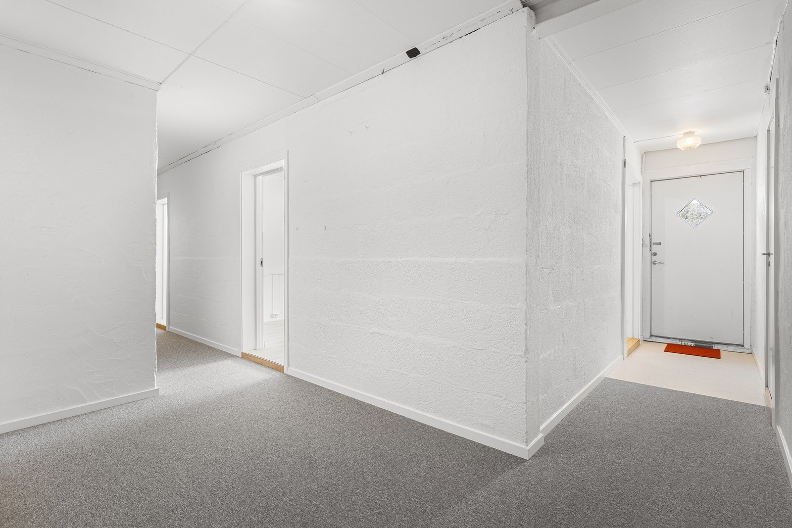 Underetasjen har egen inngang, noe som byr på flere muligheter. Galleribilde