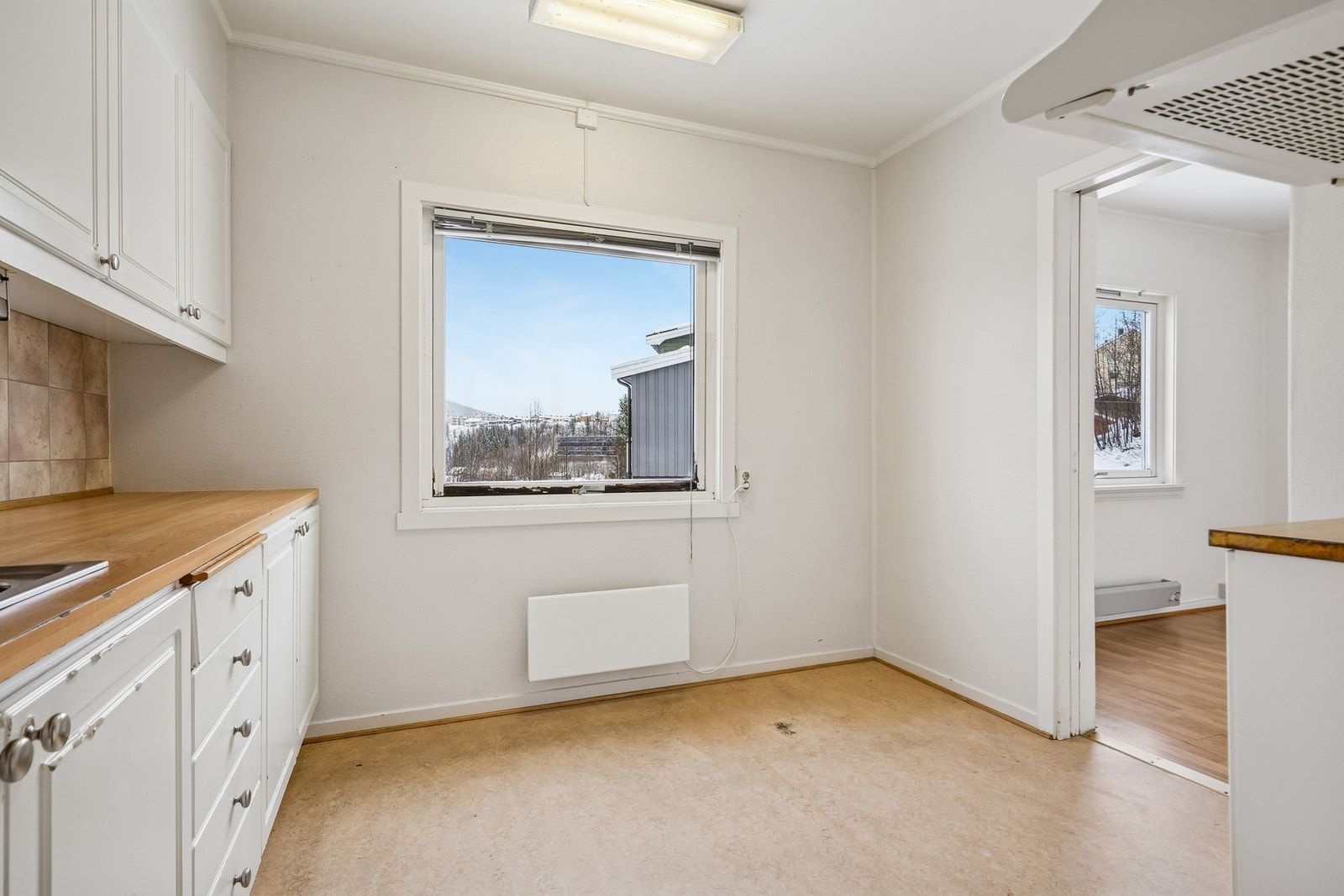 Plass til kjøkkenbord Galleribilde