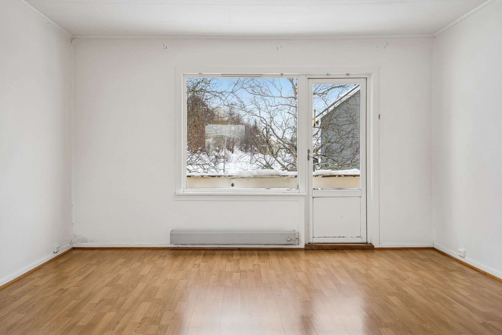 Utgang til en liten veranda Galleribilde