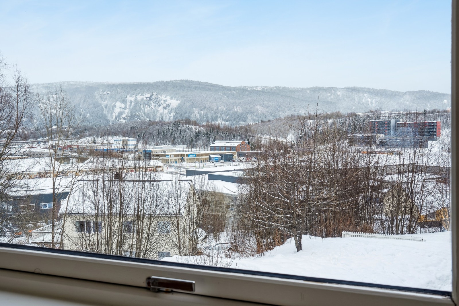 Utsikt fra spisestuen Galleribilde