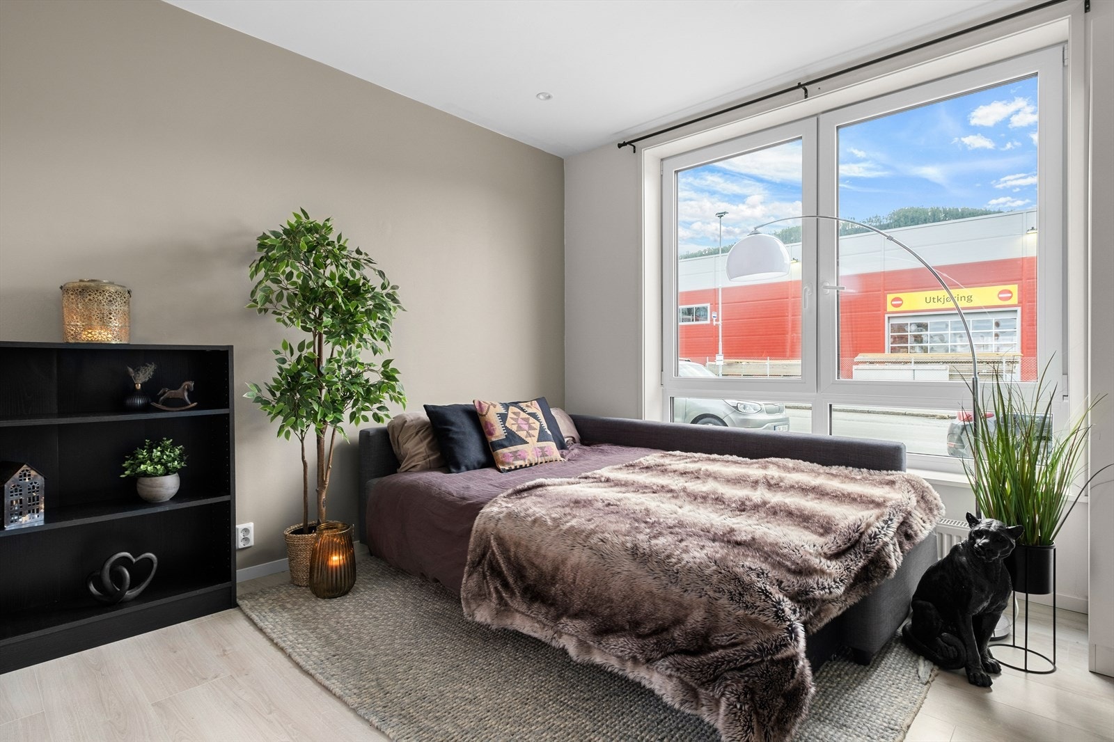 På stuen har du god plass til sovesofa Galleribilde