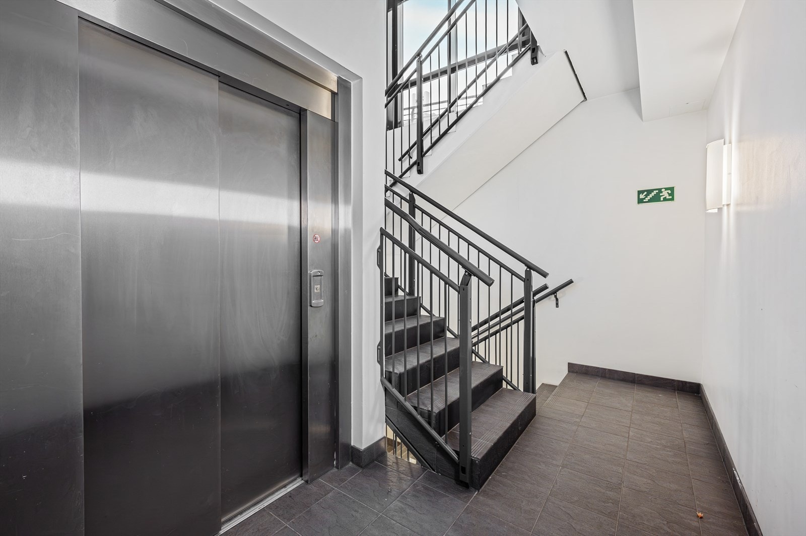 Heis i bygget. Galleribilde