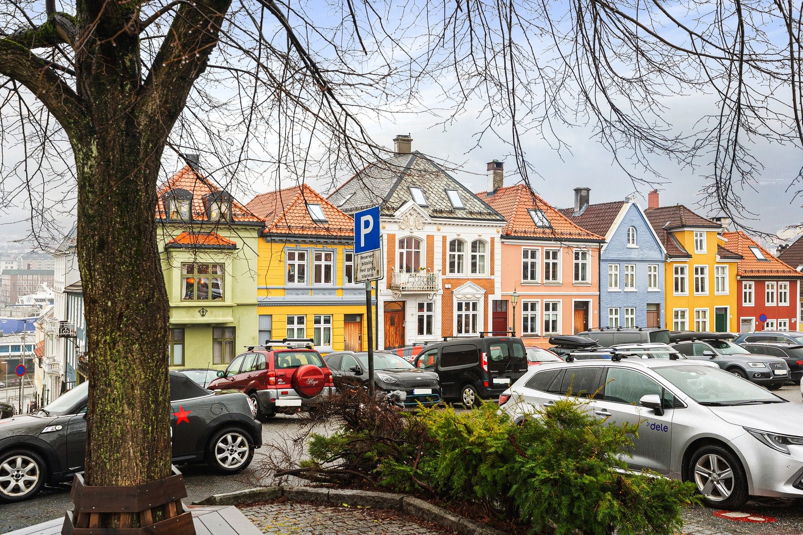 Her bor du i et svært attraktivt og ettertraktet nabolag på Nordnes. Galleribilde