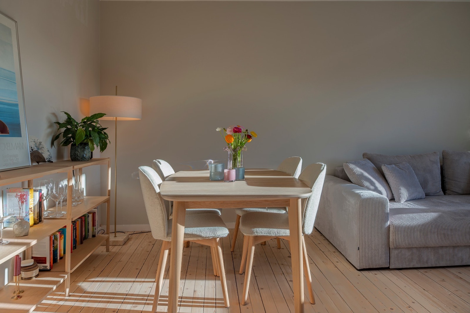 Det er god plass til spisebord. Galleribilde