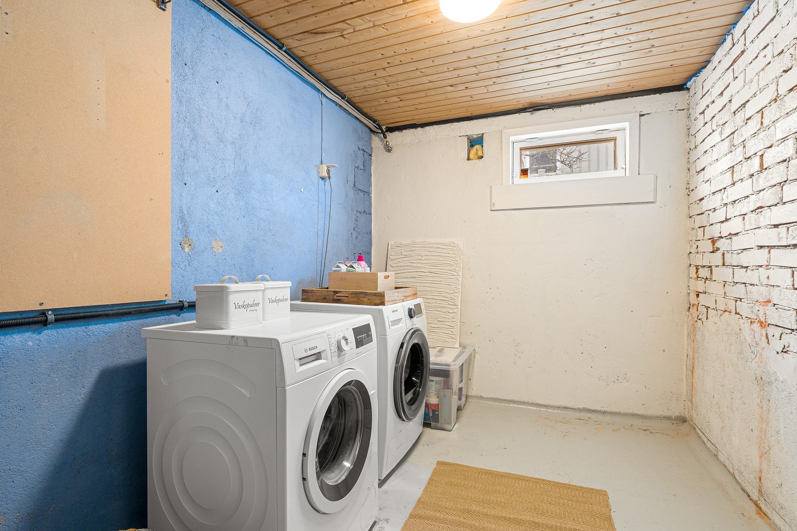 Eget praktisk vaskerom i kjeller. Galleribilde